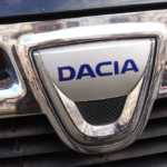 dacia-bringt-guenstiges-e-auto-aus-europa-auf-den-markt