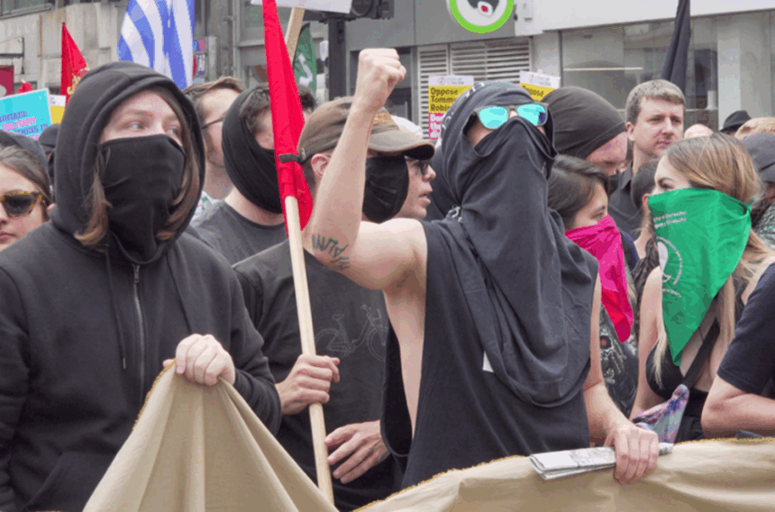 politisch-motivierte-kriminalitaet-erreicht-neuen-hoechststand