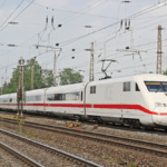 bahn-senkt-verluste-deutlich,-kämpft-weiter-mit-problemen