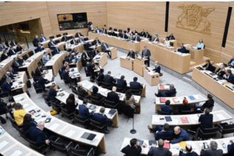 hakenkreuz-eklat-erschüttert-den-landtag-in-stuttgart
