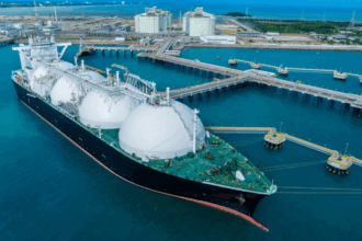 milliardenauftrag-lässt-new-fortress-energy-aufleben