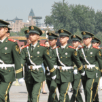 peking-inszeniert-macht-mit-neuer-rüstung