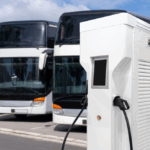 daimler-truck-investiert-in-eigene-ladepunkte-für-e-busse
