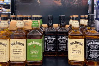 us-whiskey-im-gegenwind-–-trumps-zölle-treffen-branche-hart