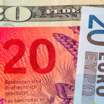 us-dollar-fällt-auf-rekordtief-zum-franken-und-euro