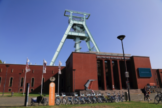 industrie-baut-124.000-jobs-ab-–-krise-vertieft-sich